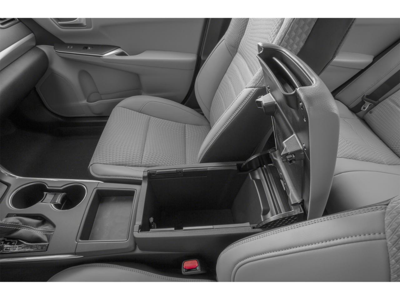 2015 Toyota Camry Vehicle Photo in Tucson, AZ 85712