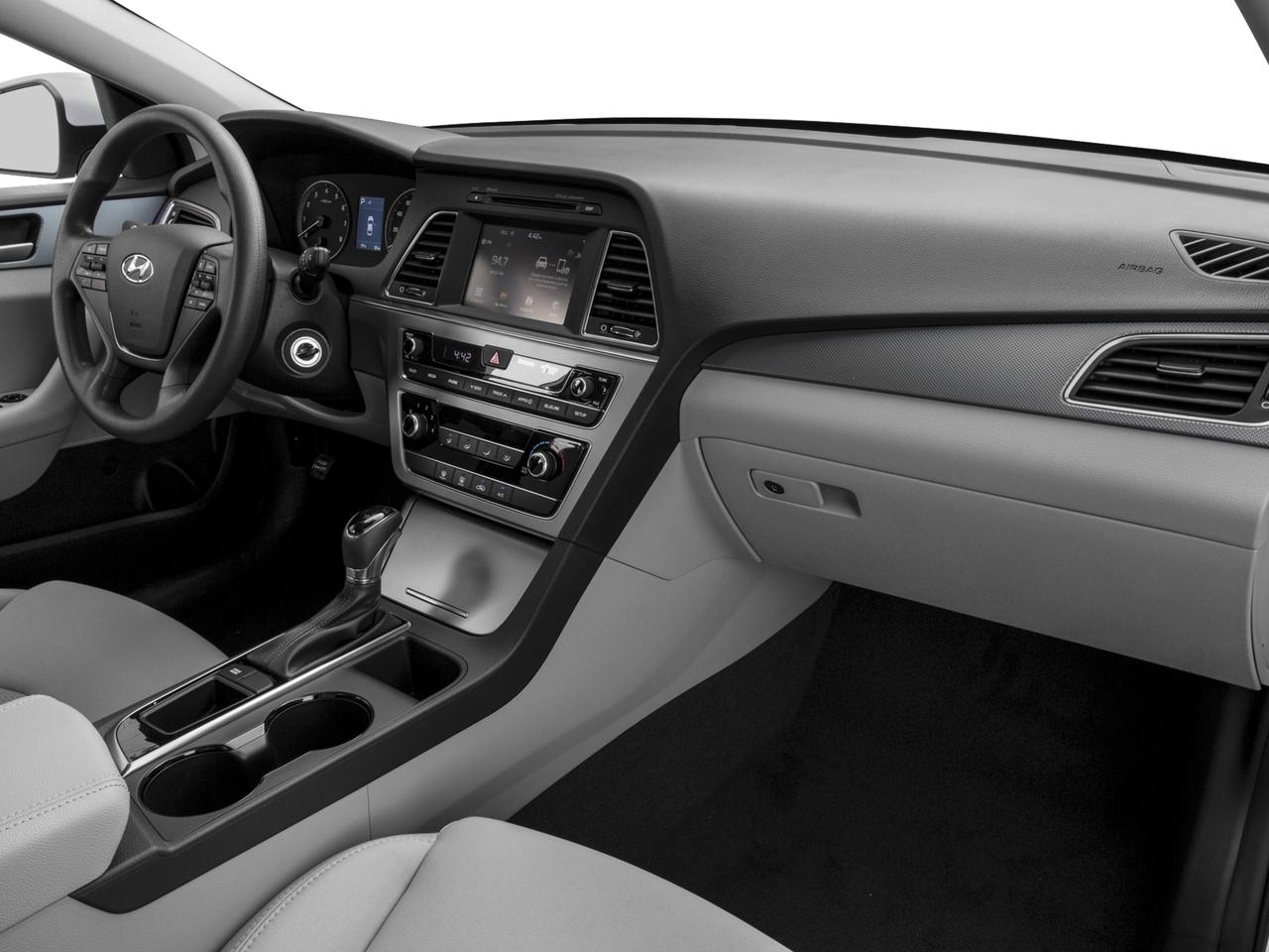 2016 Hyundai SONATA Vehicle Photo in Pleasant Hills, PA 15236