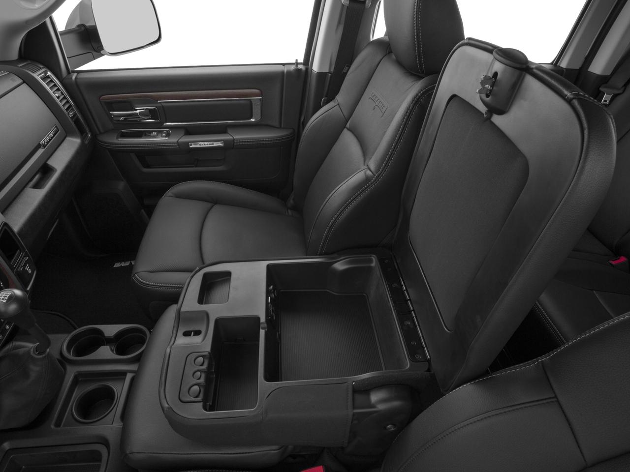 2016 Ram 3500 Vehicle Photo in Hellertown, PA 18055