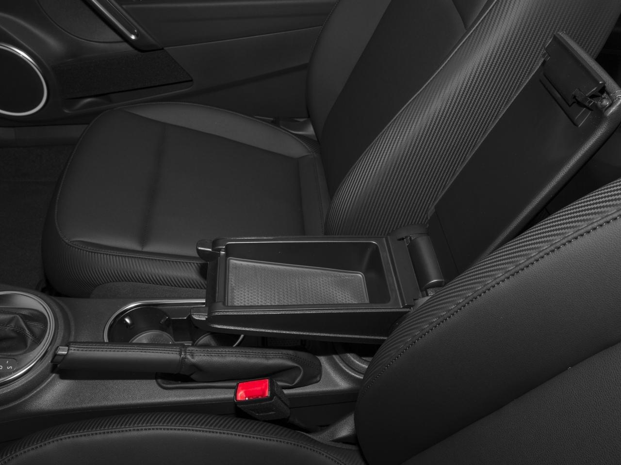 2016 Volkswagen Beetle Convertible Vehicle Photo in Brunswick, GA 31525