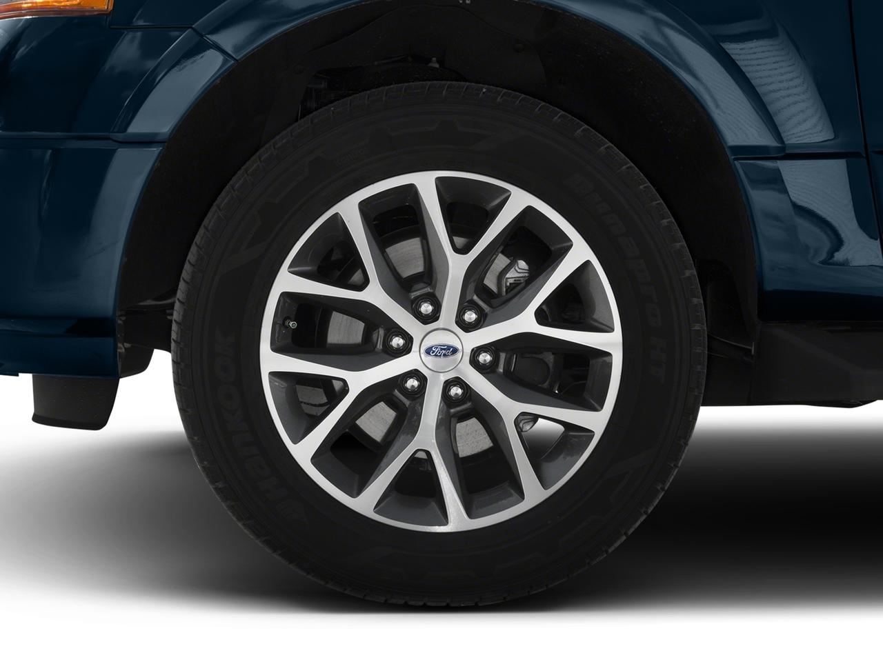 2017 Ford Expedition Vehicle Photo in Cedar Rapids, IA 52402