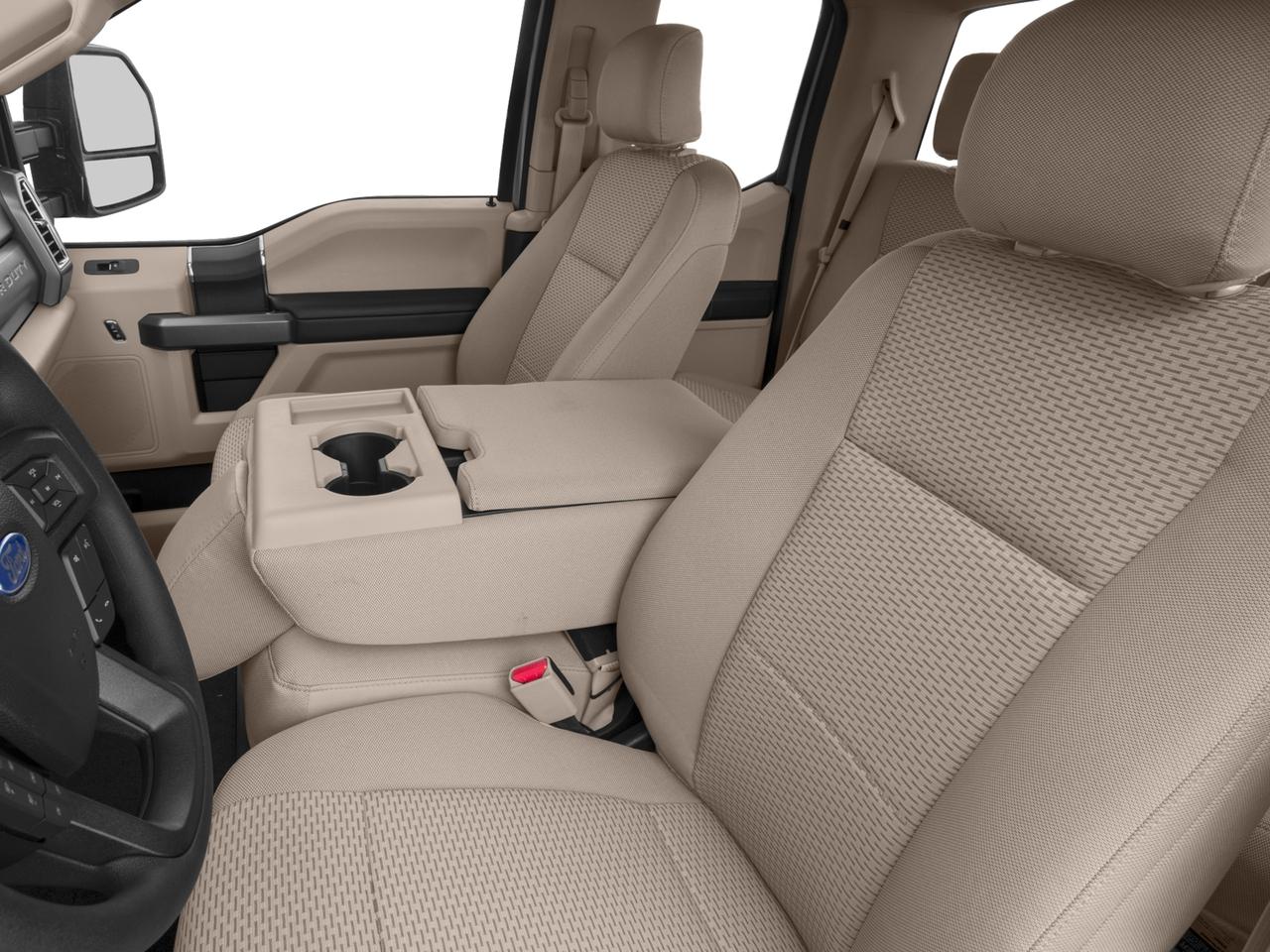 2017 Ford Super Duty F-250 SRW Vehicle Photo in Cedar Rapids, IA 52402