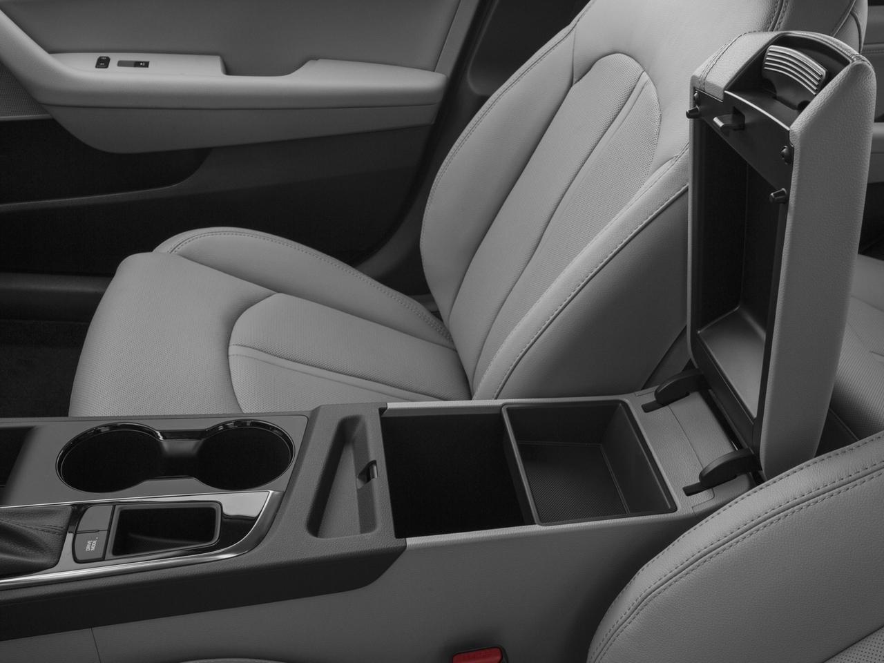 2017 Hyundai SONATA Vehicle Photo in Appleton, WI 54913