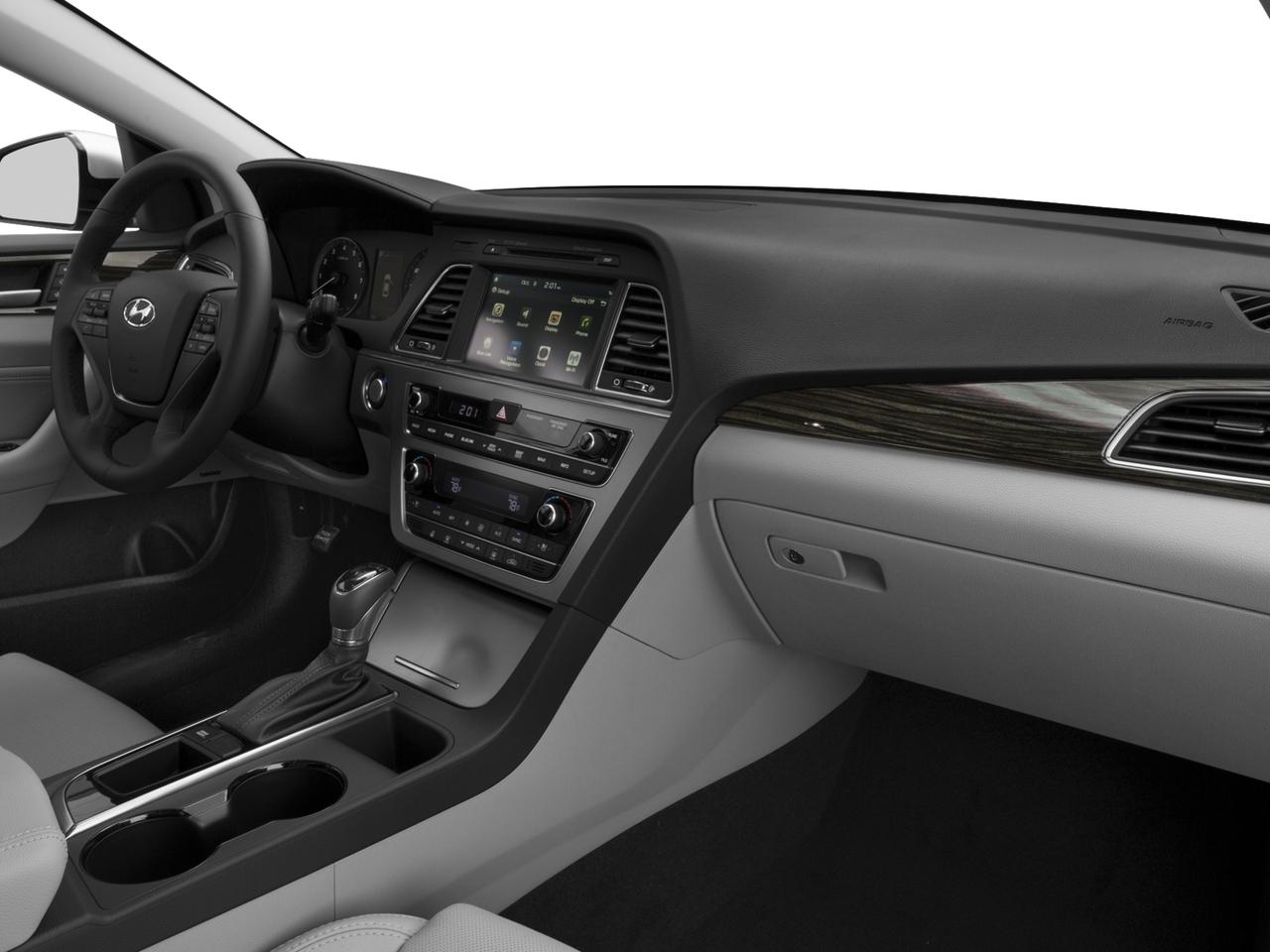 2017 Hyundai SONATA Vehicle Photo in Appleton, WI 54913