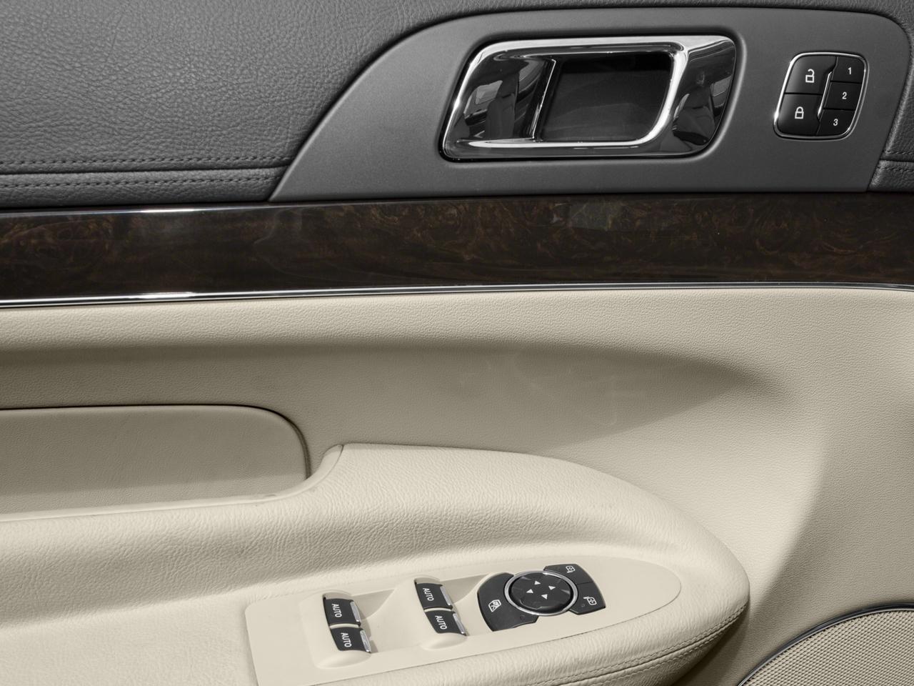 2017 Lincoln MKT Vehicle Photo in Denton, TX 76205