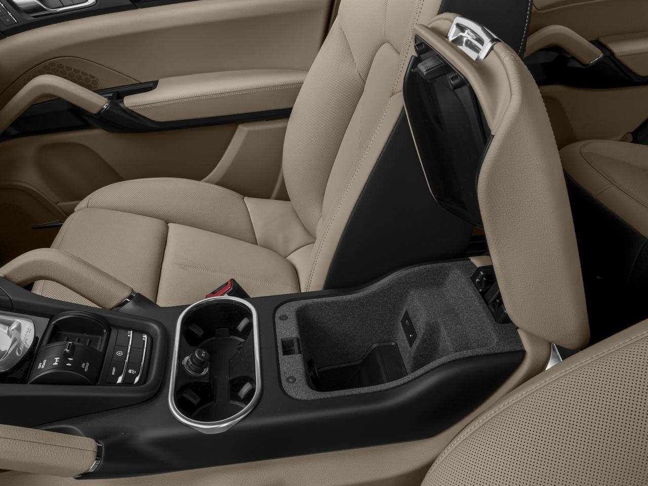 2017 Porsche Cayenne Vehicle Photo in Bluffton, SC 29910