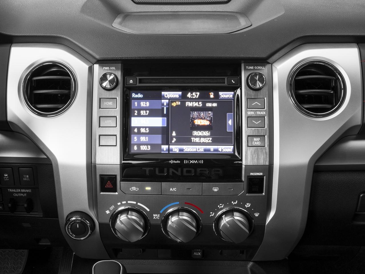 2017 Toyota Tundra 4WD Vehicle Photo in SELMA, TX 78154-1459