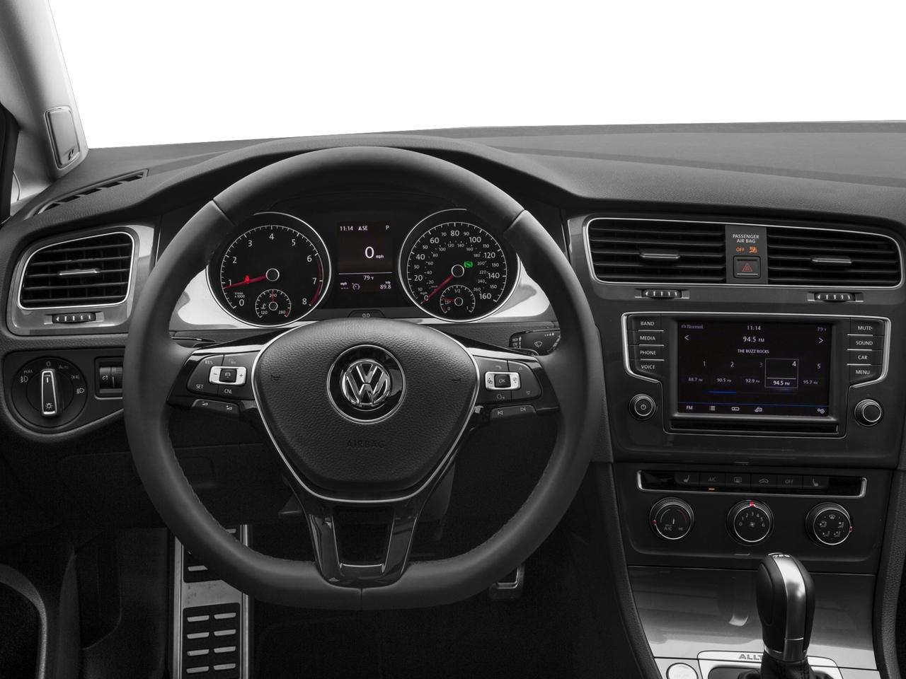2017 Volkswagen Golf Alltrack Vehicle Photo in INDEPENDENCE, MO 64055-1377