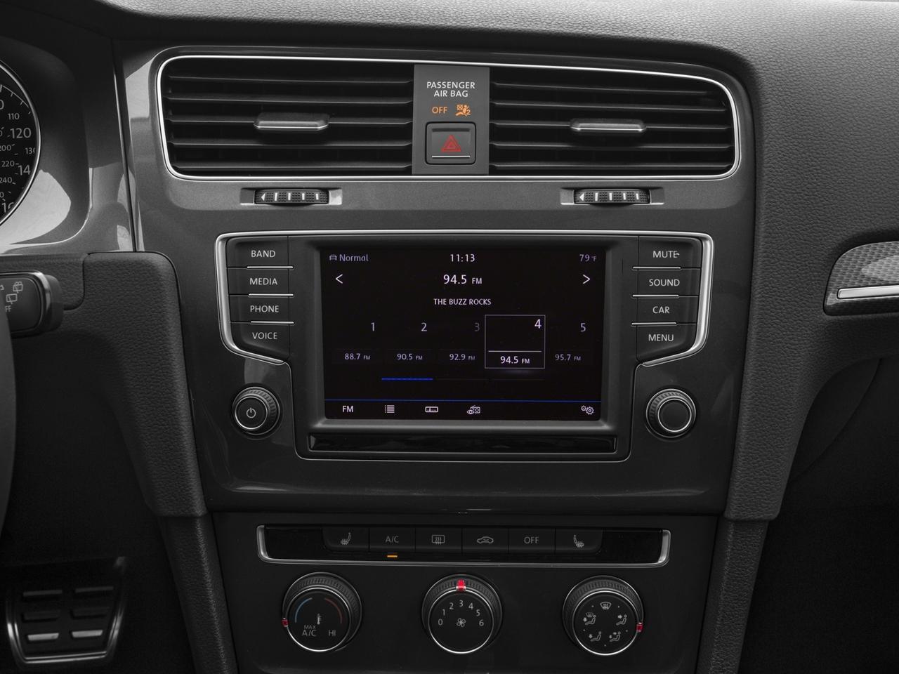 2017 Volkswagen Golf Alltrack Vehicle Photo in INDEPENDENCE, MO 64055-1377