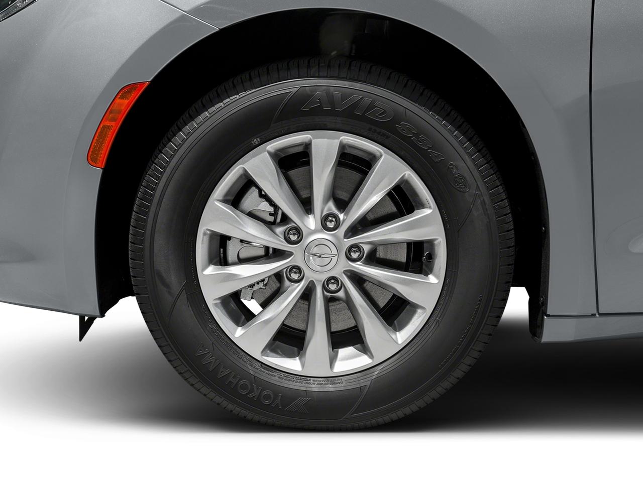 2018 Chrysler Pacifica Vehicle Photo in Marion, IA 52302