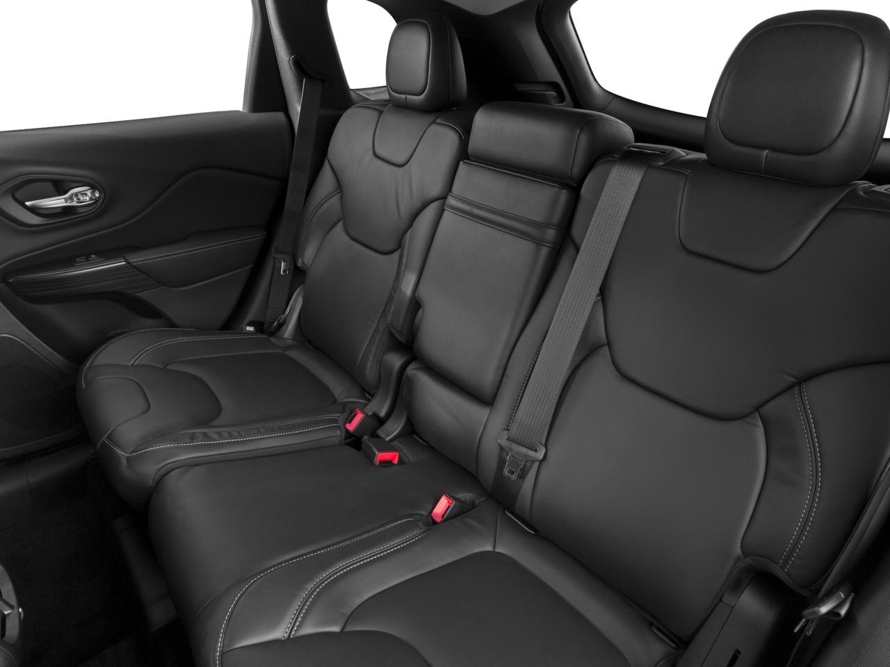 2018 Jeep Cherokee Vehicle Photo in Cedar Rapids, IA 52402