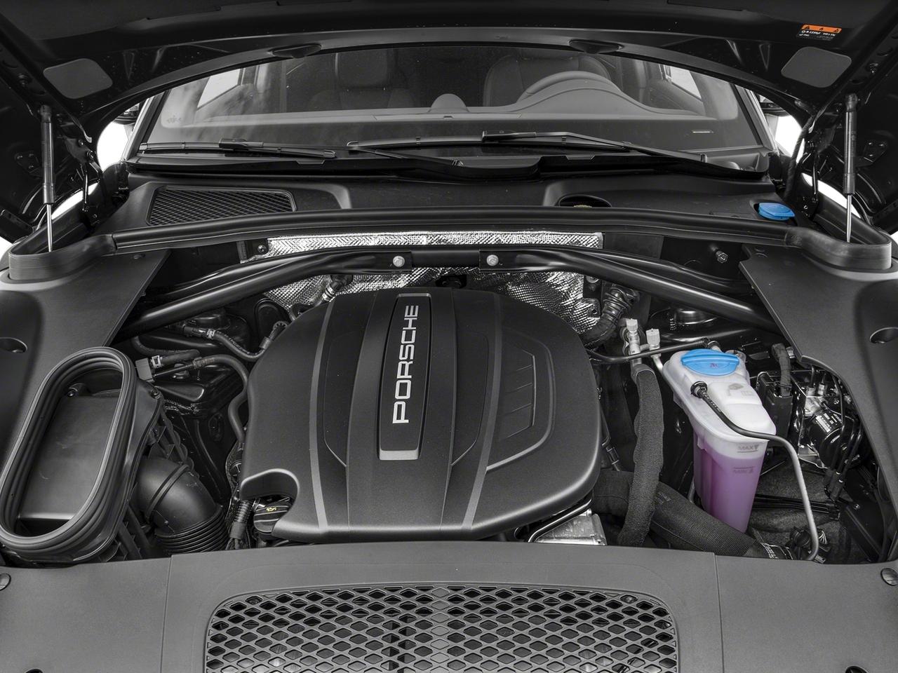 2018 Porsche Macan Vehicle Photo in Akron, OH 44312