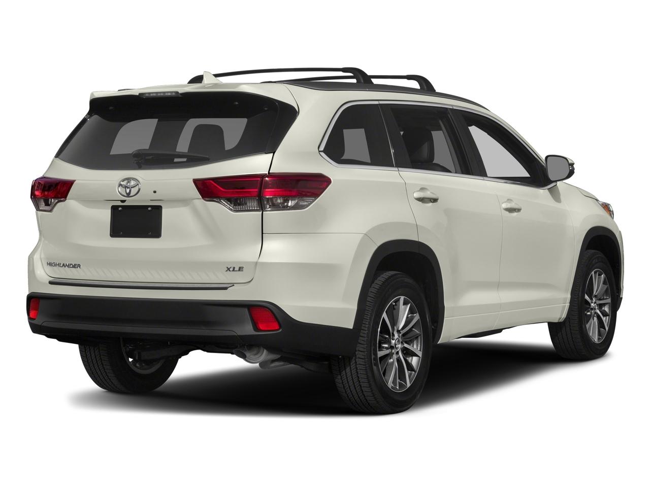 2018 Toyota Highlander Vehicle Photo in Cedar Rapids, IA 52402