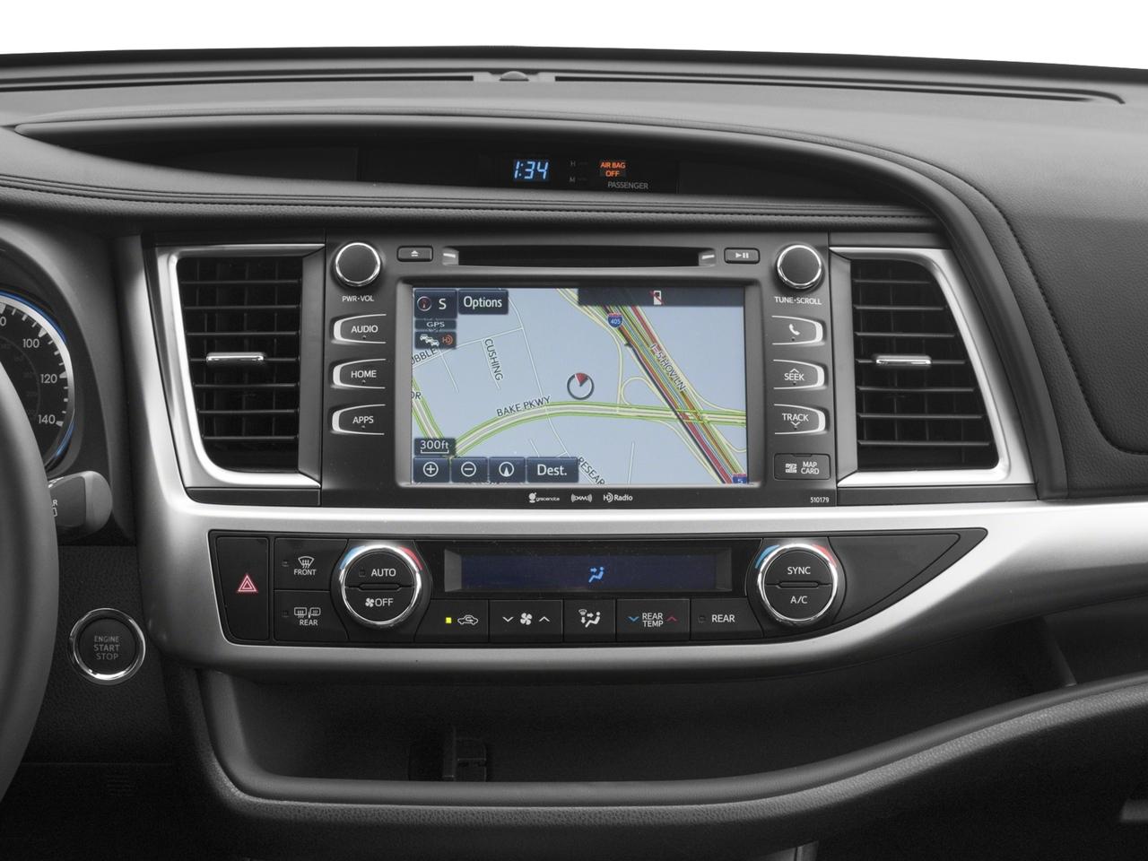 2018 Toyota Highlander Vehicle Photo in Cedar Rapids, IA 52402
