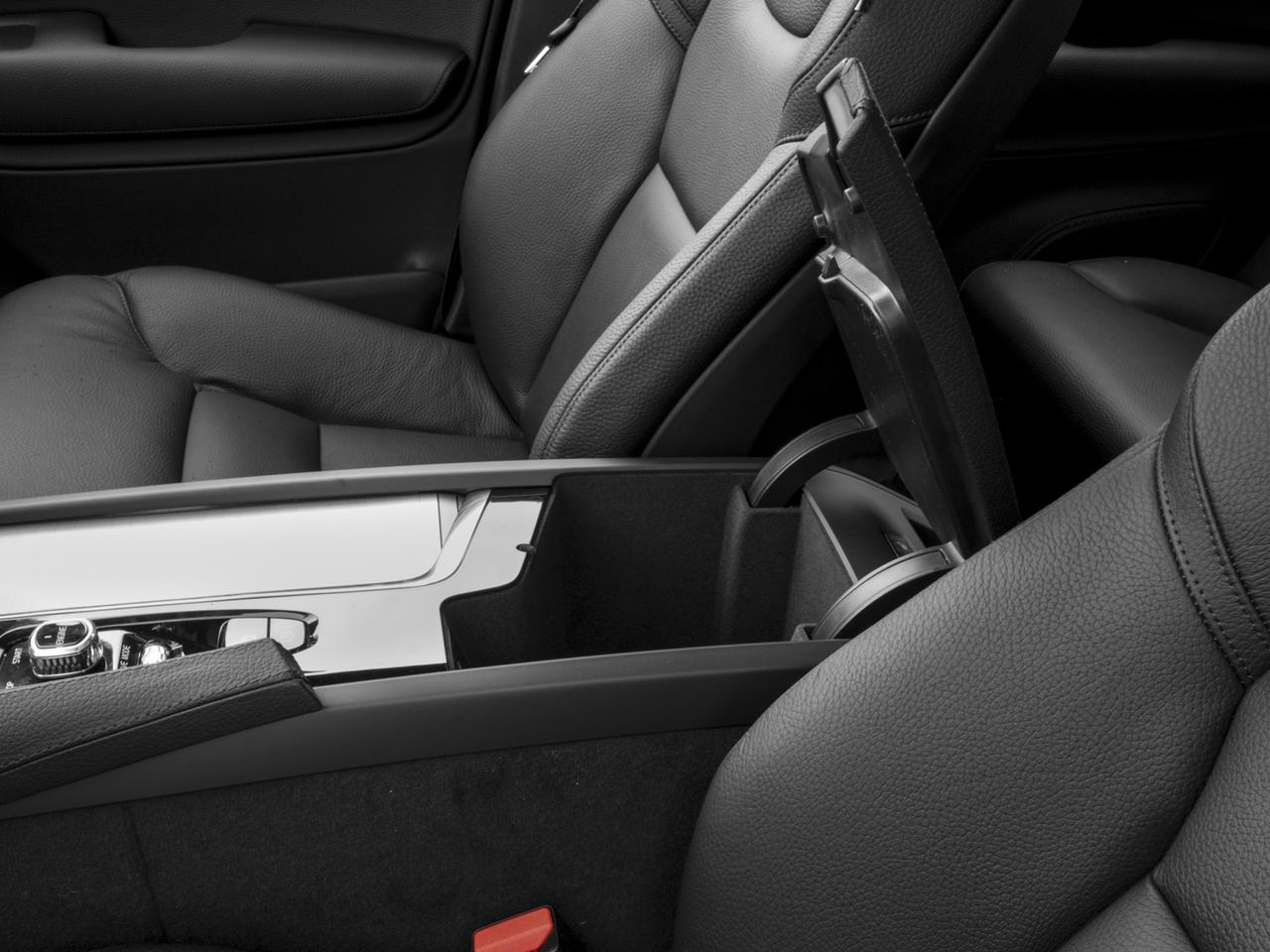 2018 Volvo XC90 Vehicle Photo in Appleton, WI 54913