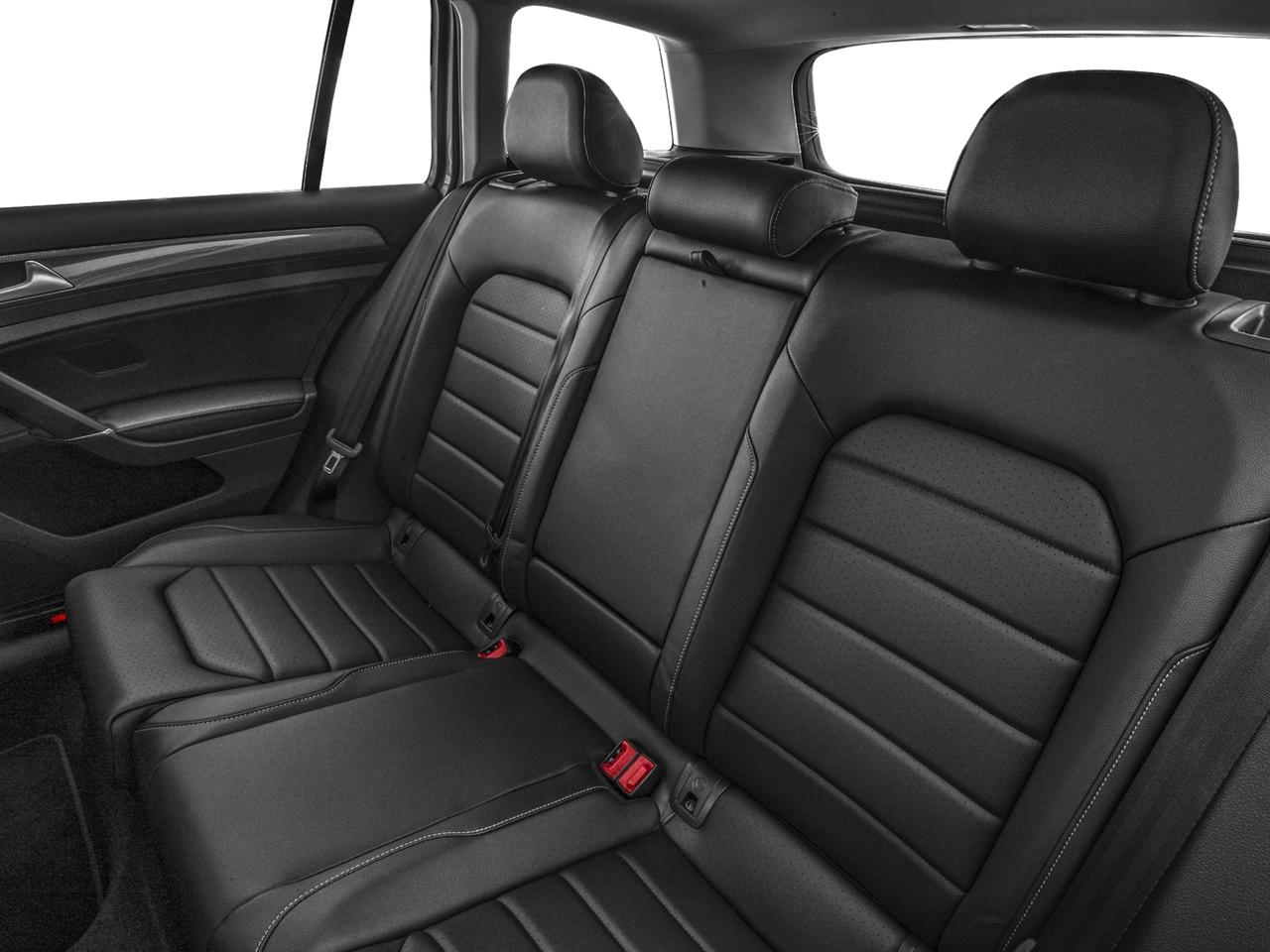 2018 Volkswagen Golf Alltrack Vehicle Photo in PORTSMOUTH, NH 03801-4196