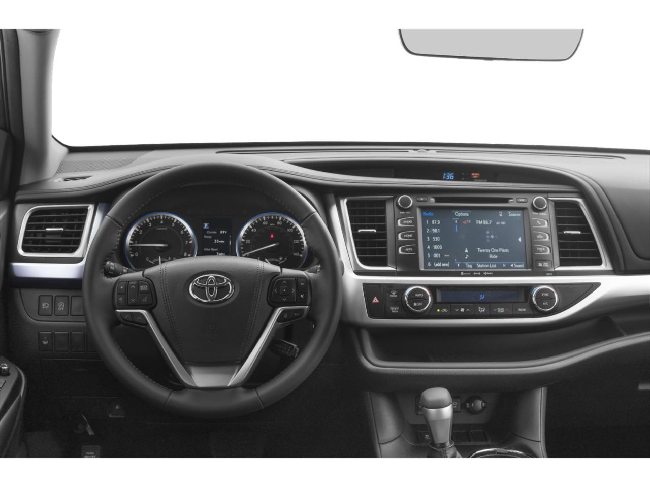 2019 Toyota Highlander Vehicle Photo in Marion, IA 52302