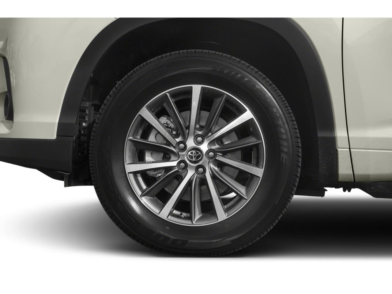 2019 Toyota Highlander Vehicle Photo in Marion, IA 52302