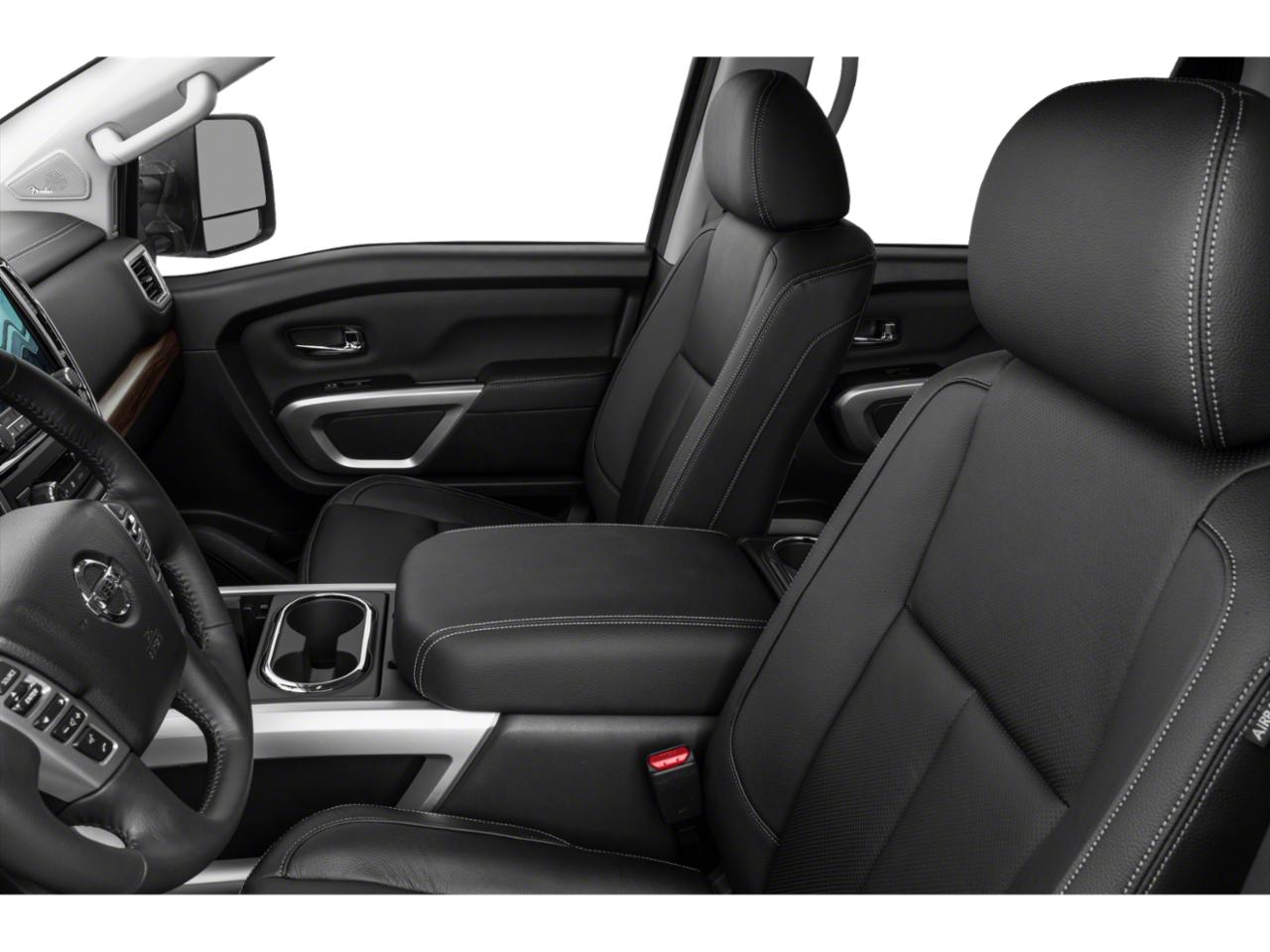 2020 Nissan Titan Vehicle Photo in KANSAS CITY, MO 64114-4502