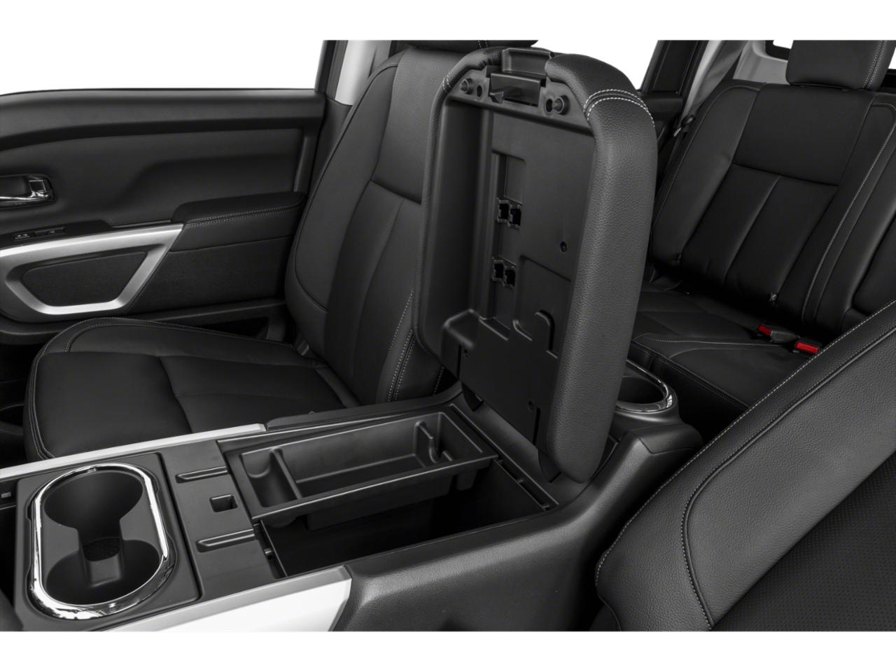 2020 Nissan Titan Vehicle Photo in KANSAS CITY, MO 64114-4502