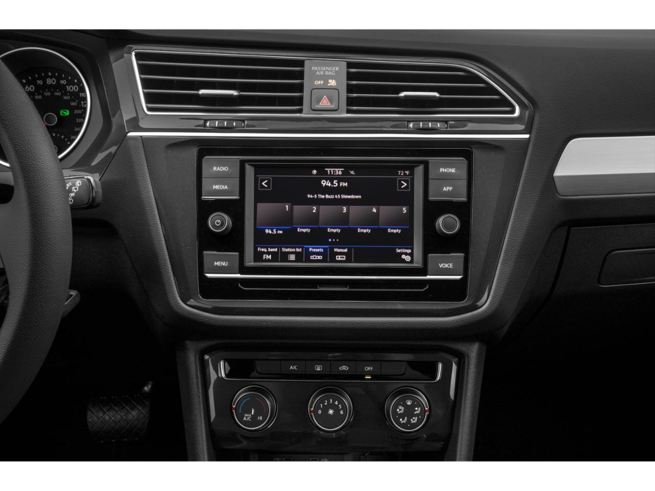 2020 Volkswagen Tiguan Vehicle Photo in Merrillville, IN 46410