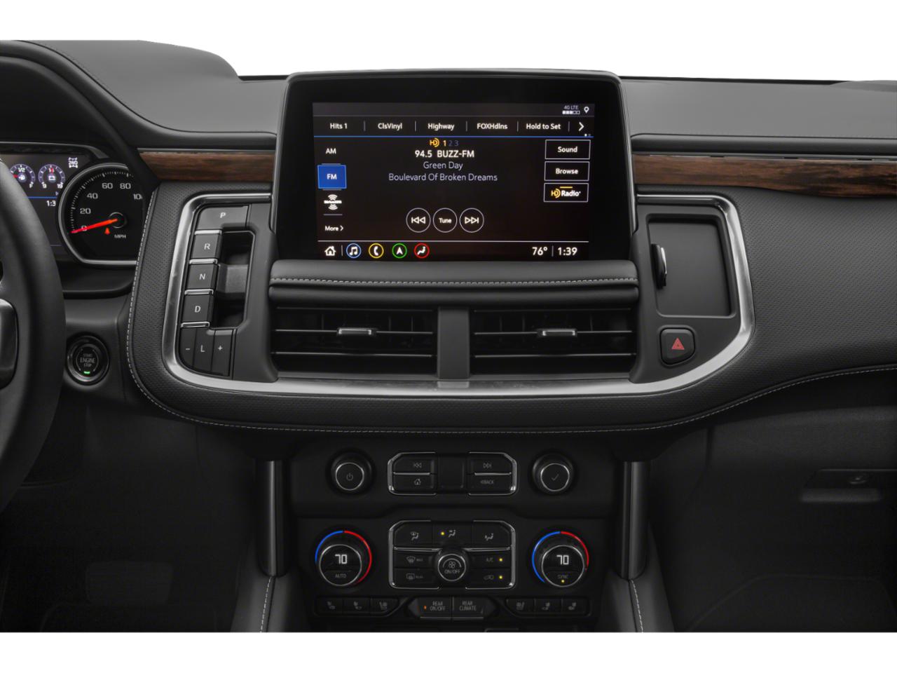 2021 Chevrolet Suburban Vehicle Photo in Akron, OH 44312