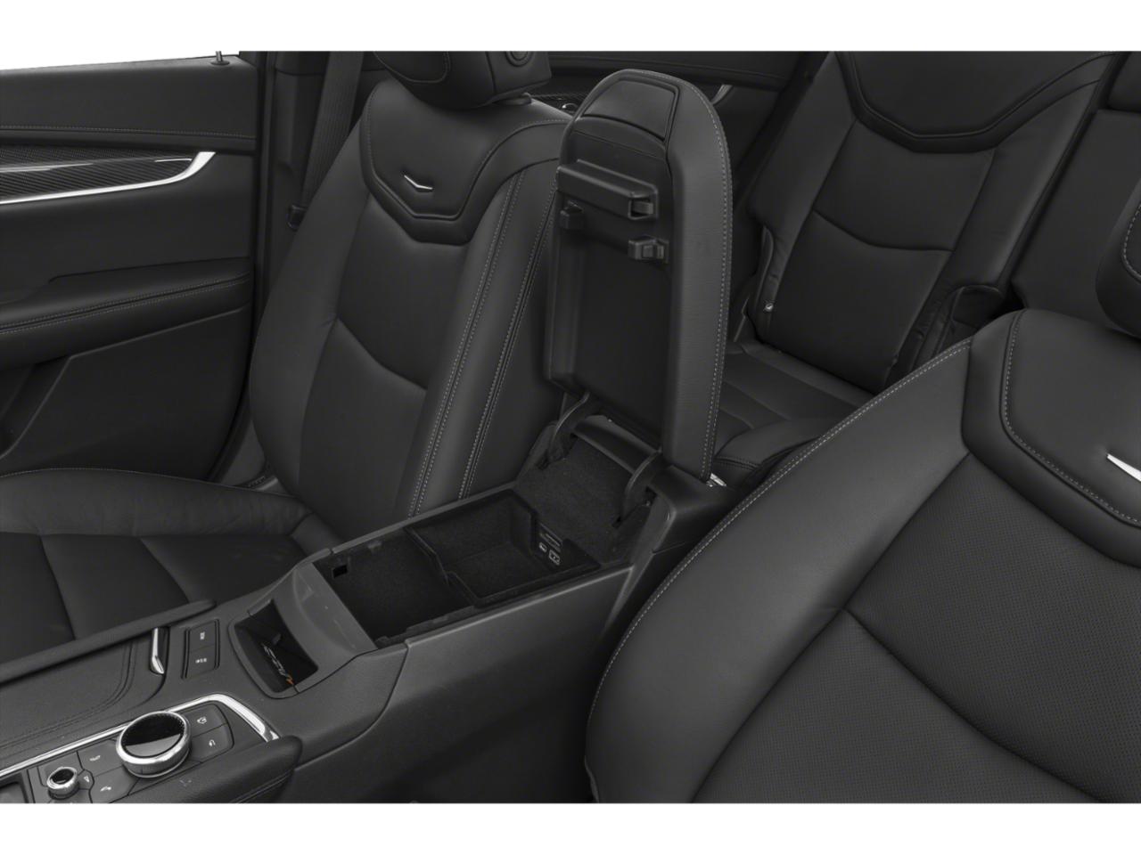 2022 Cadillac XT6 Vehicle Photo in DENTON, TX 76210-9321