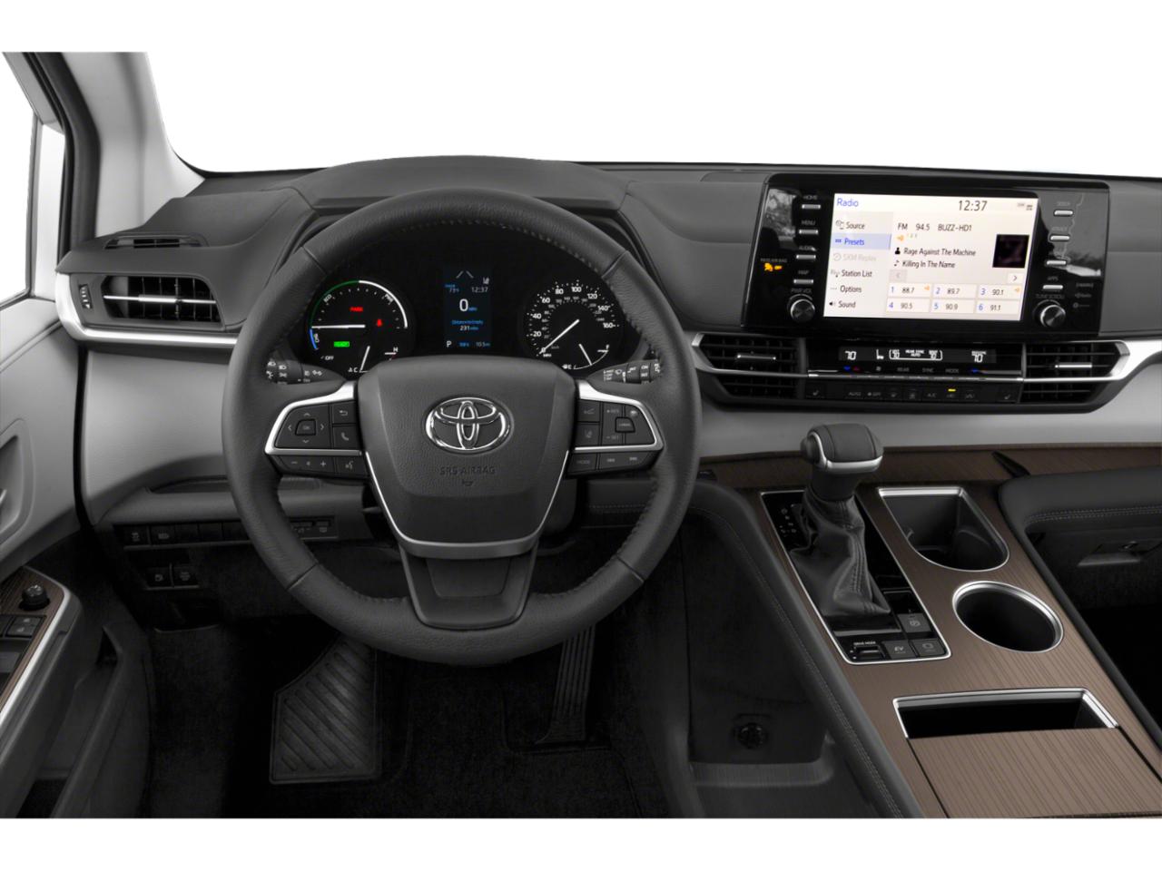 2022 Toyota Sienna Vehicle Photo in Cedar Rapids, IA 52402