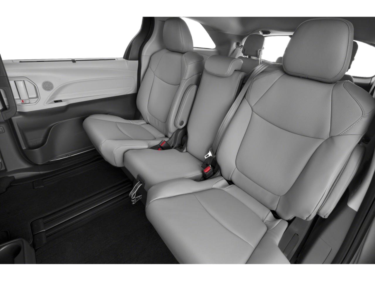 2022 Toyota Sienna Vehicle Photo in Cedar Rapids, IA 52402