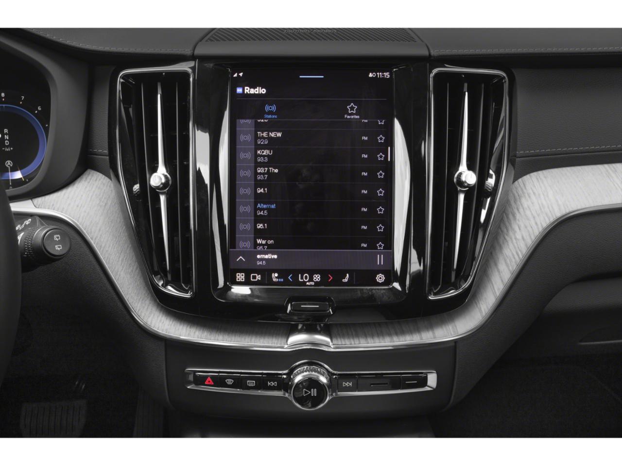 2022 Volvo XC60 Vehicle Photo in Flemington, NJ 08822