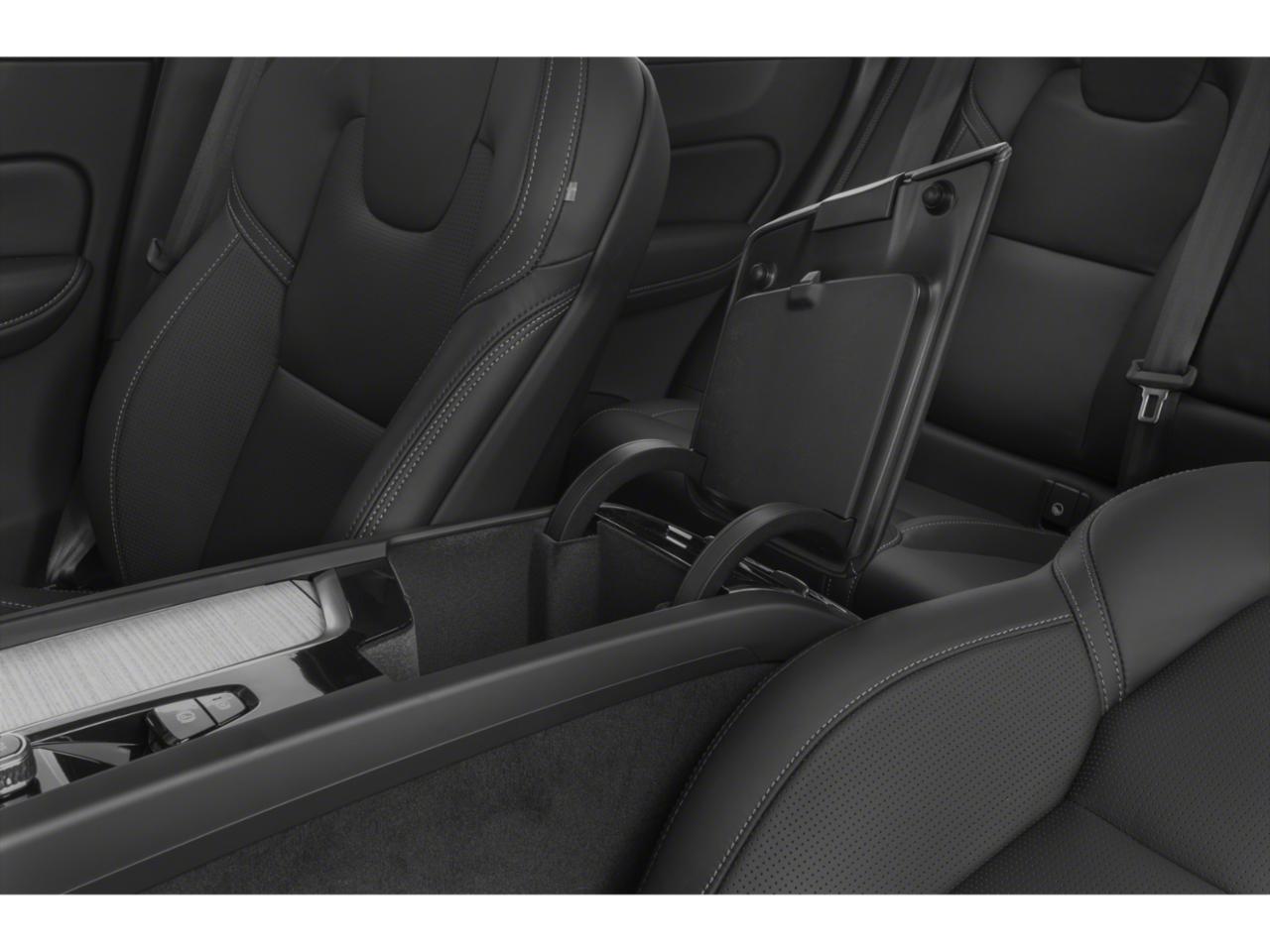 2022 Volvo XC60 Vehicle Photo in Flemington, NJ 08822