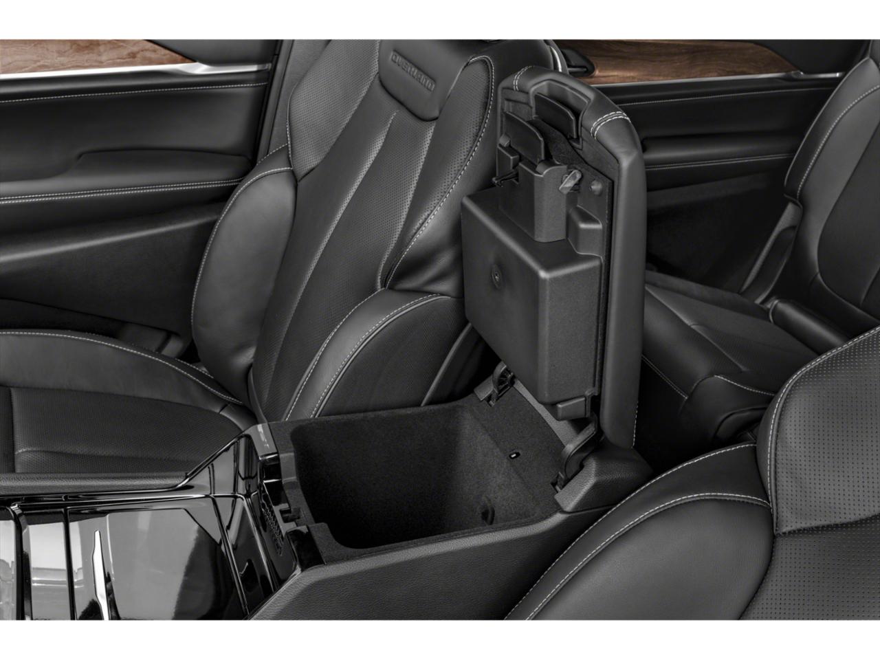 2023 Jeep Grand Cherokee L Vehicle Photo in TOPEKA, KS 66609-0000