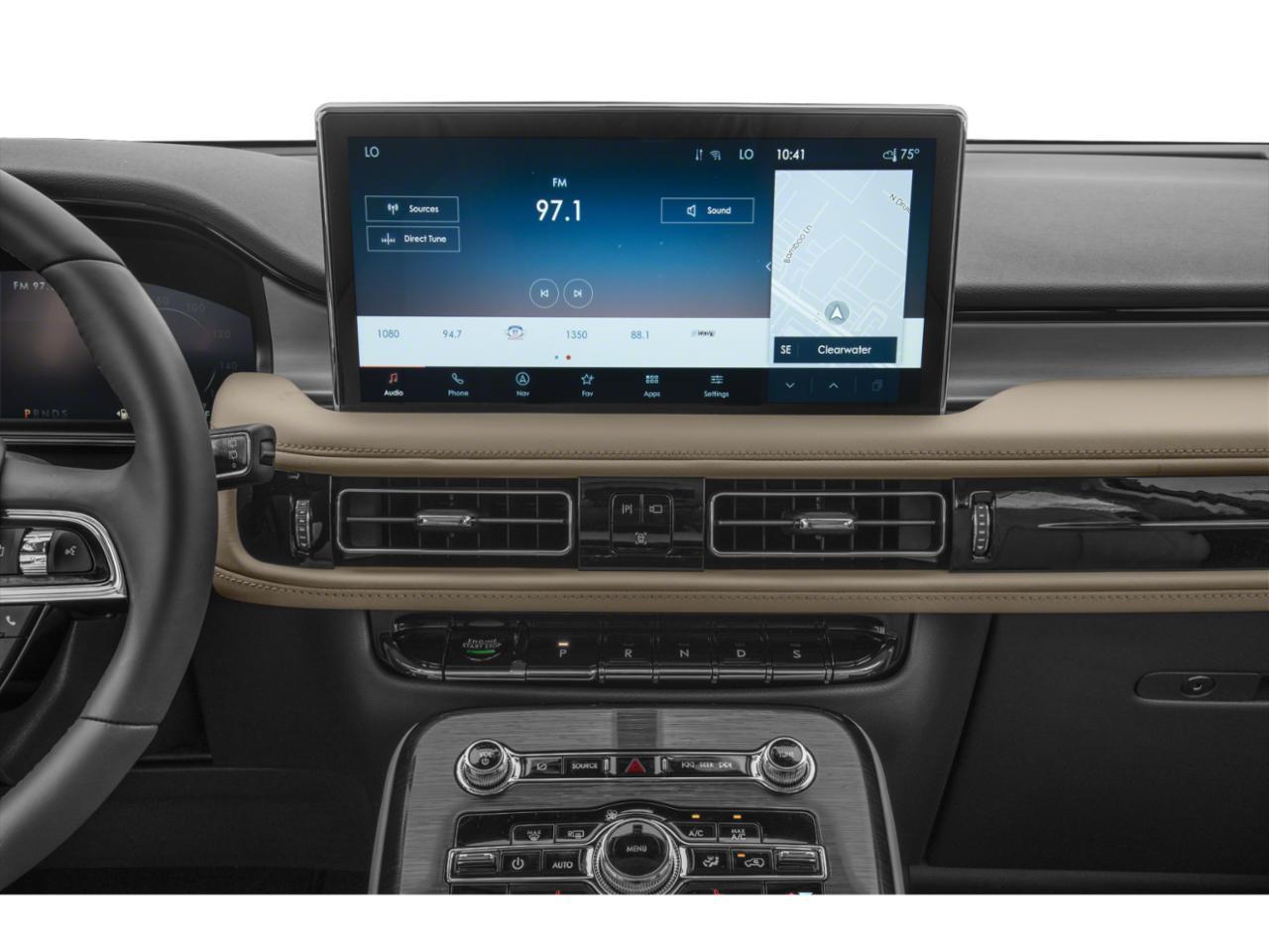 2023 Lincoln Nautilus Vehicle Photo in LEOMINSTER, MA 01453-2952