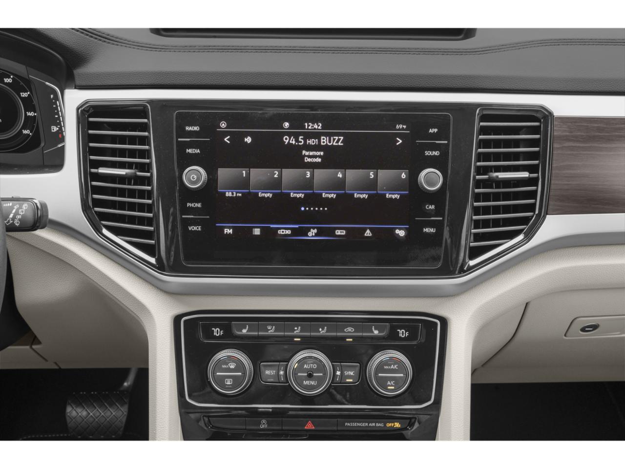 2023 Volkswagen Atlas Vehicle Photo in Marion, IA 52302