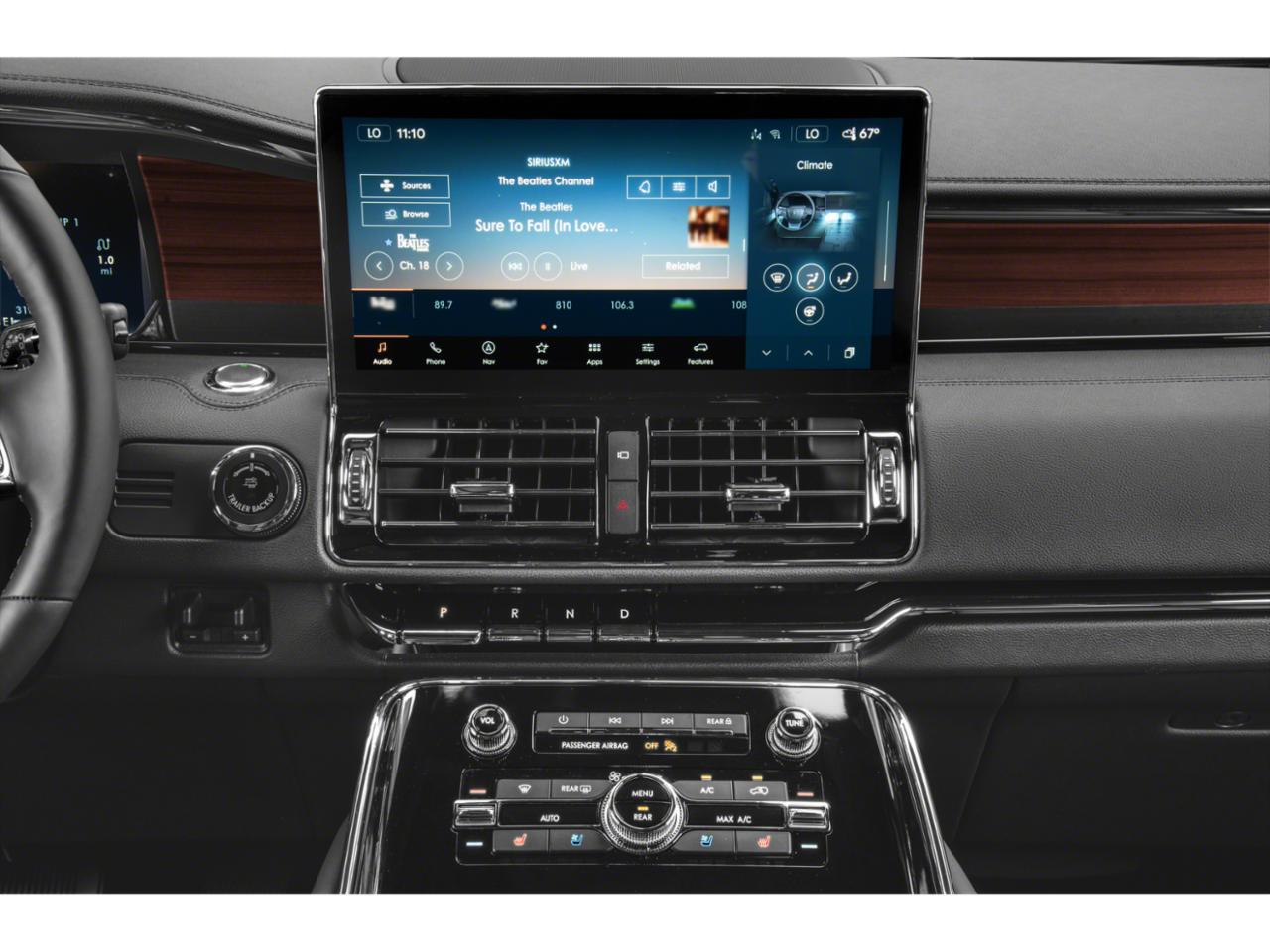 2024 Lincoln Navigator Vehicle Photo in Akron, OH 44312