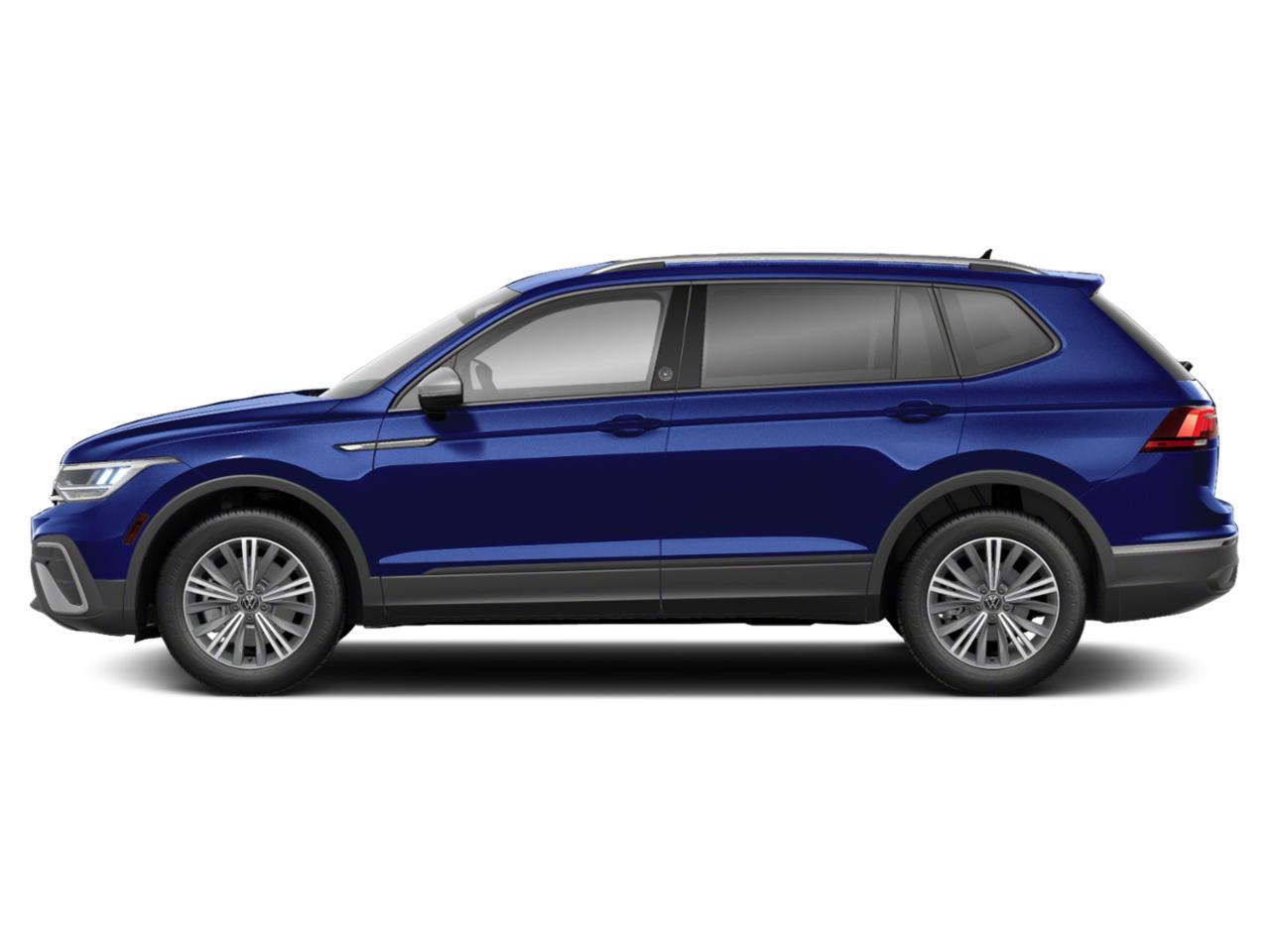 2024 Volkswagen Tiguan Vehicle Photo in Kansas City, MO 64114