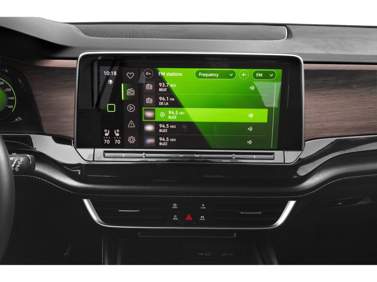 2024 Volkswagen Atlas Vehicle Photo in Marion, IA 52302