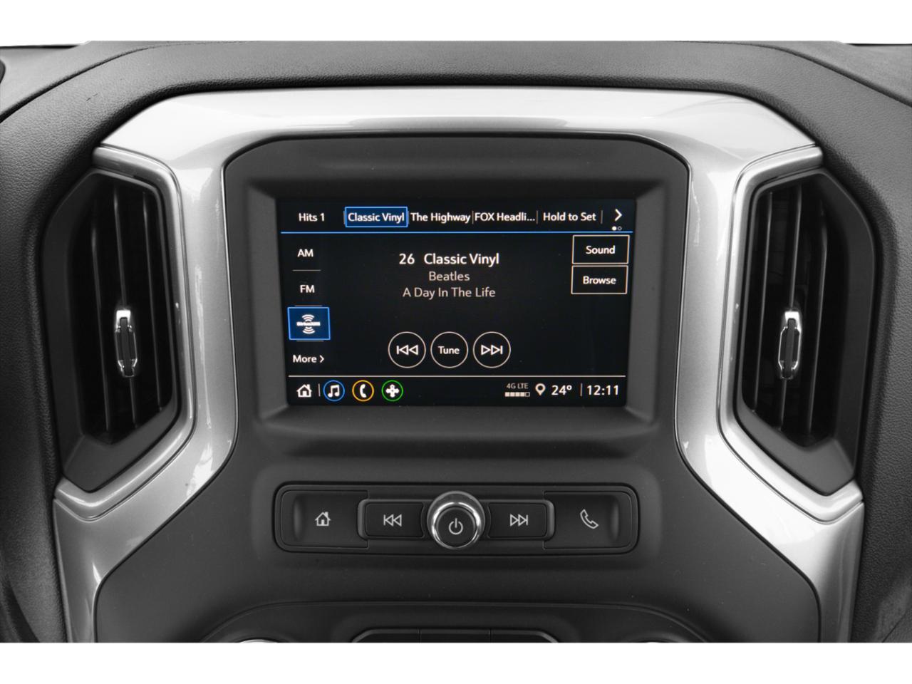 2025 GMC Sierra 3500HD Vehicle Photo in LOWELL, MA 01852-4336