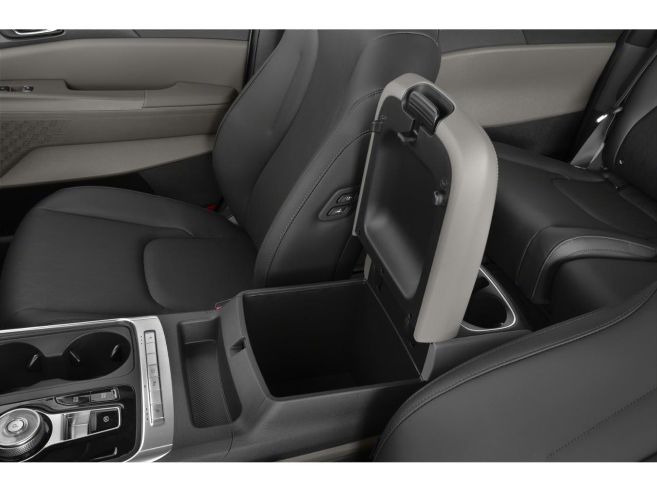 2025 Kia Carnival Hybrid Vehicle Photo in Westbrook, ME 04092