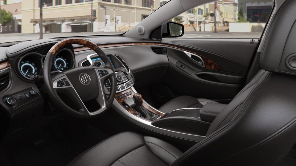 2013 Buick LaCrosse Vehicle Photo in Cedar Rapids, IA 52402