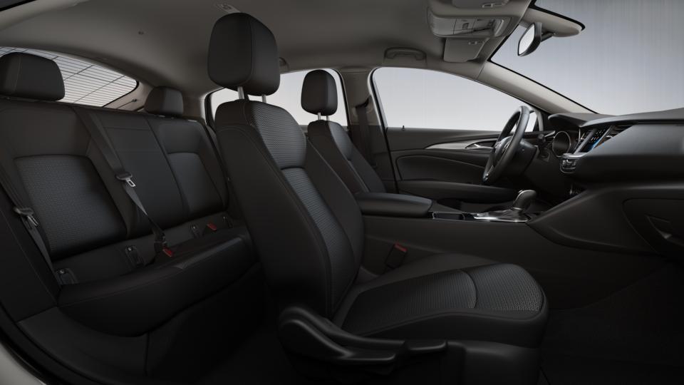 2018 Buick Regal Sportback Vehicle Photo in ZELIENOPLE, PA 16063-2910