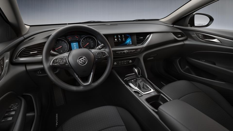 2018 Buick Regal Sportback Vehicle Photo in ZELIENOPLE, PA 16063-2910