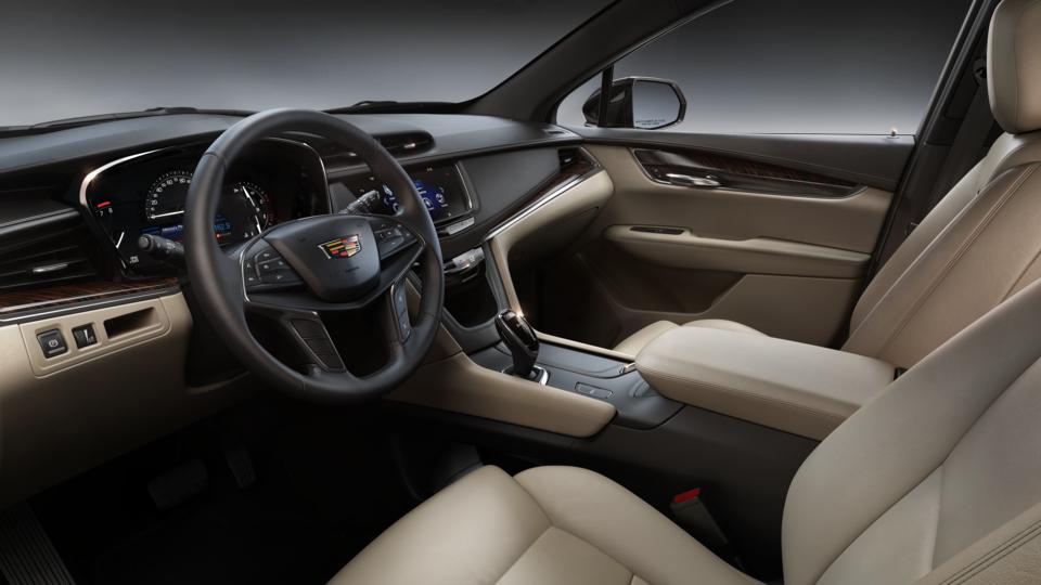 2017 Cadillac XT5 Vehicle Photo in KANSAS CITY, MO 64114-4545