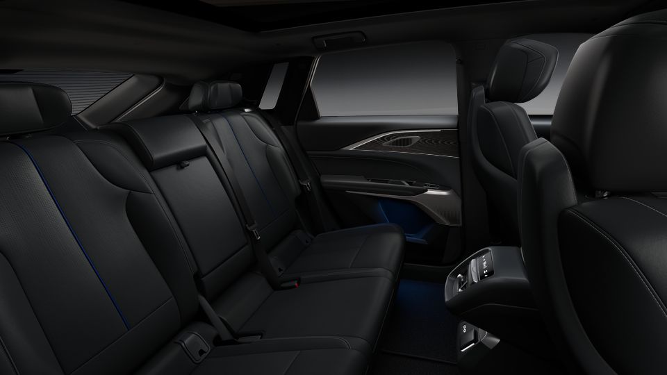 2024 Cadillac LYRIQ Vehicle Photo in LEOMINSTER, MA 01453-2952