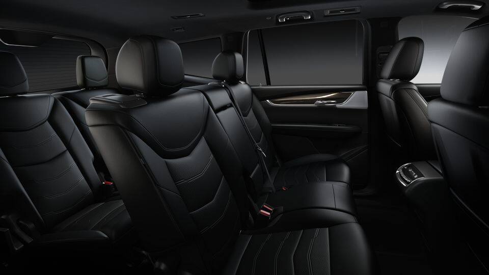 2025 Cadillac XT6 Vehicle Photo in GREEN BAY, WI 54303-3330