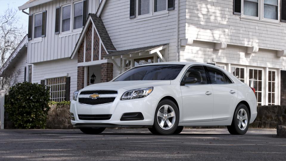 2013 Chevrolet Malibu Vehicle Photo in TAYLOR, MI 48180-4640