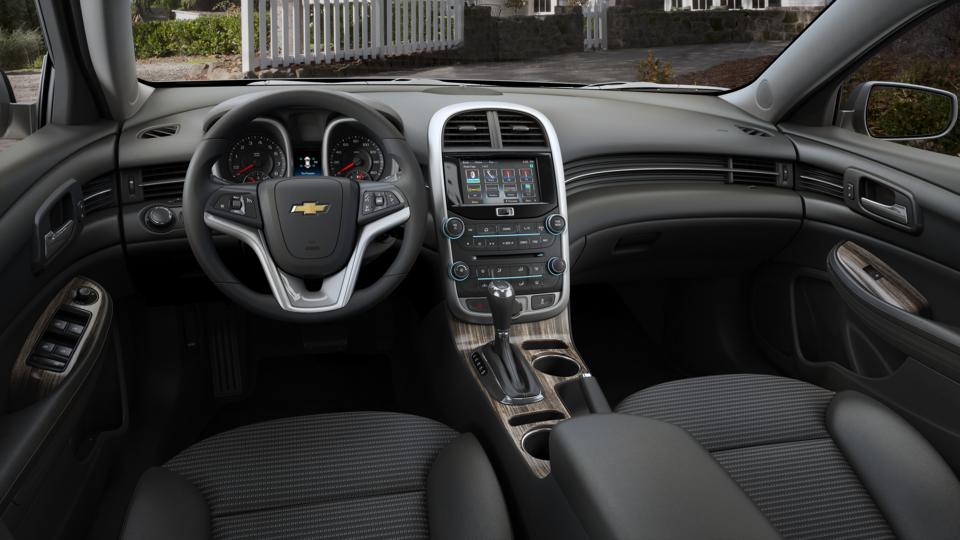 2015 Chevrolet Malibu Vehicle Photo in MOON TOWNSHIP, PA 15108-2571