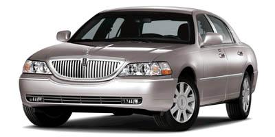 2007 Lincoln Town Car Vehicle Photo in Lees Summit, MO 64086