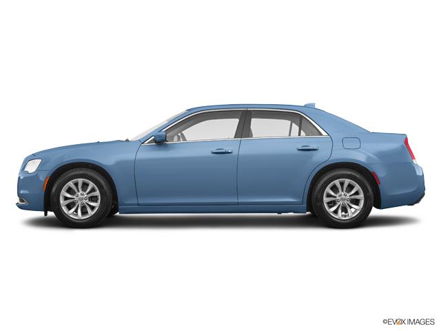 2019 Chrysler 300 Vehicle Photo in INDEPENDENCE, MO 64055-1314