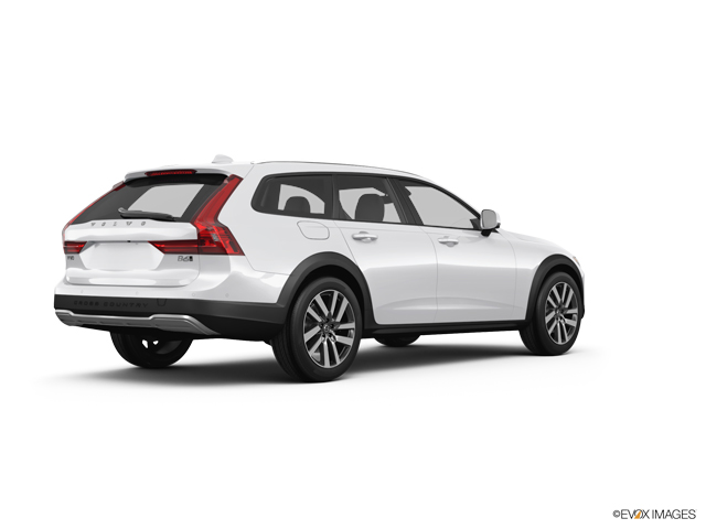 2025 Volvo V90 Cross Country Vehicle Photo in KANSAS CITY, MO 64114-4545